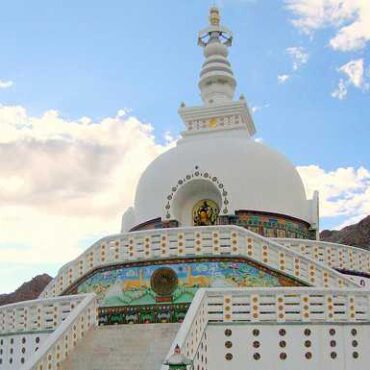 Shanti Stupa